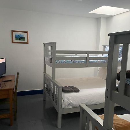 Coastguard Lodge Hostel At Tigh Tp Glaise Bheag Esterno foto