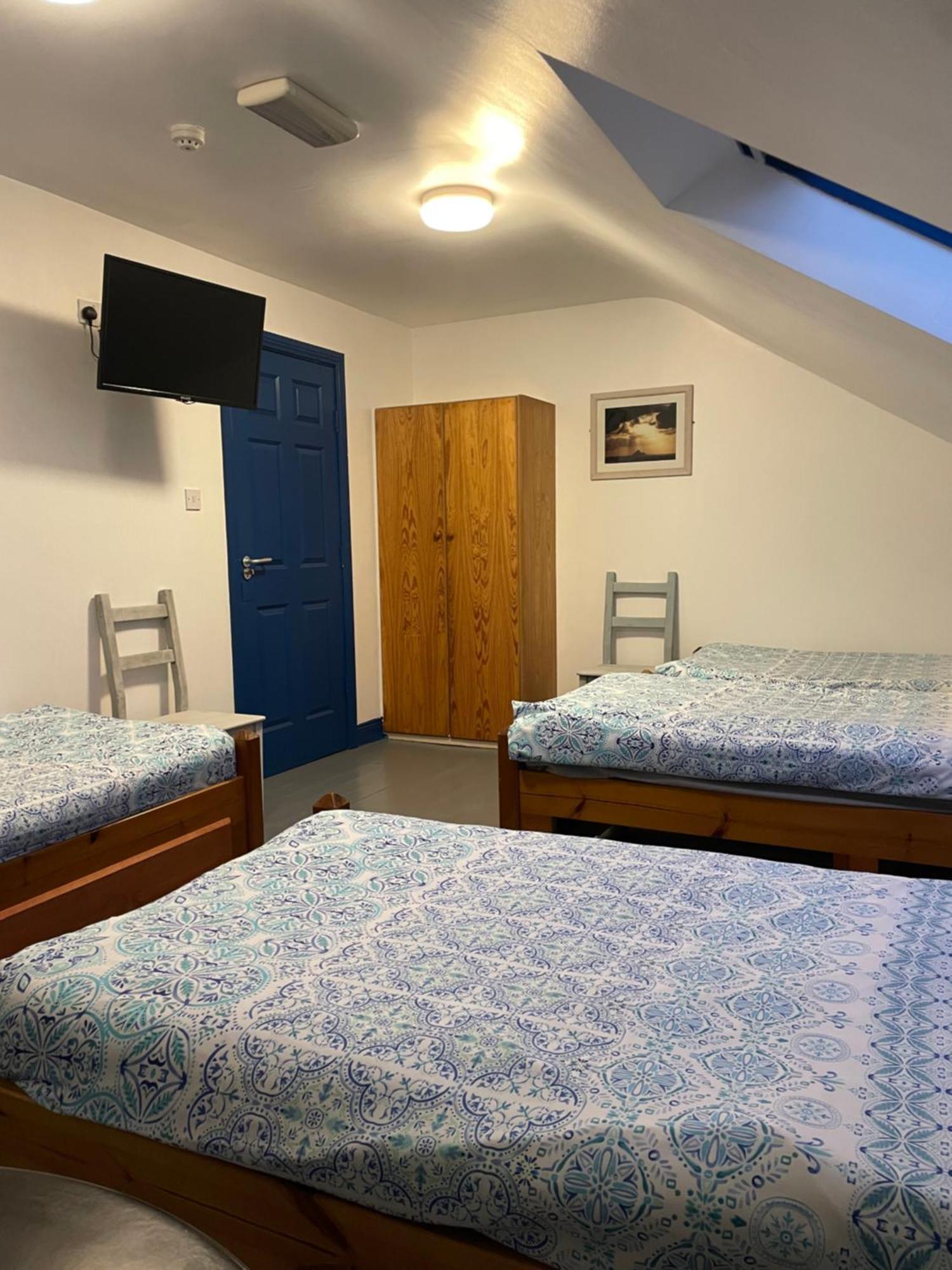 Coastguard Lodge Hostel At Tigh Tp Glaise Bheag Esterno foto