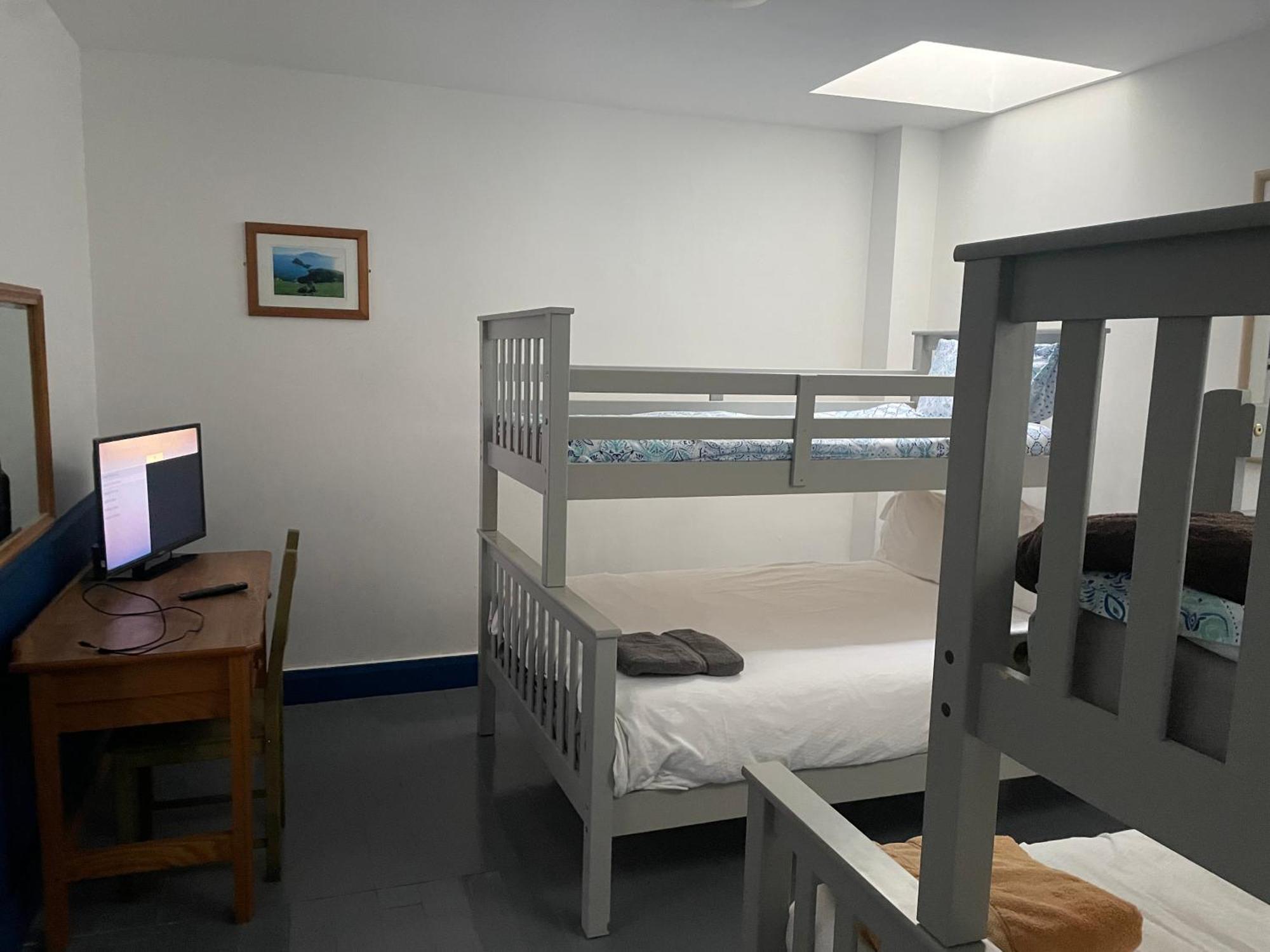 Coastguard Lodge Hostel At Tigh Tp Glaise Bheag Esterno foto