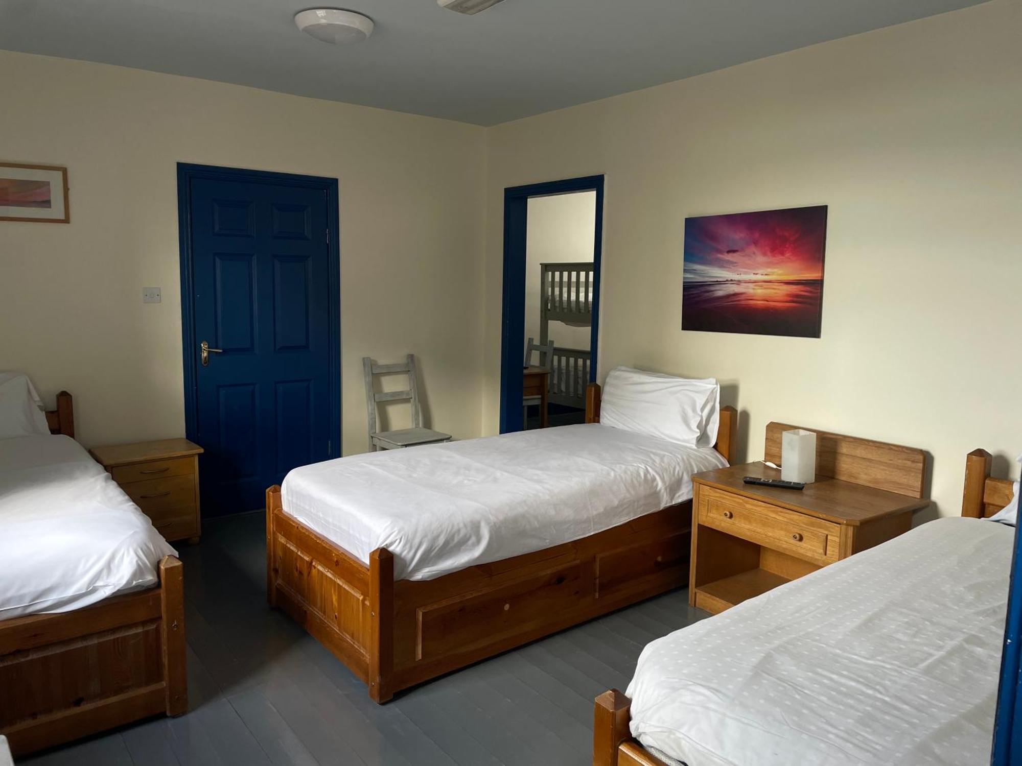 Coastguard Lodge Hostel At Tigh Tp Glaise Bheag Esterno foto
